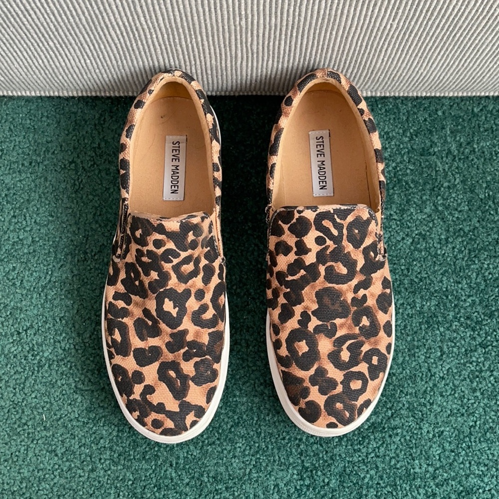 Steve Madden Gills Leopard print slip-on sneakers